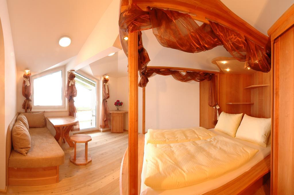 Bed & Breakfast Landhaus Strasser Söll Værelse billede